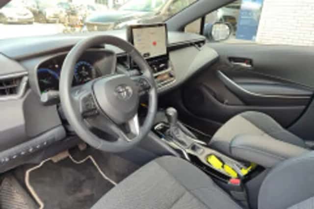 Toyota Corolla (2025) thumbnail 5