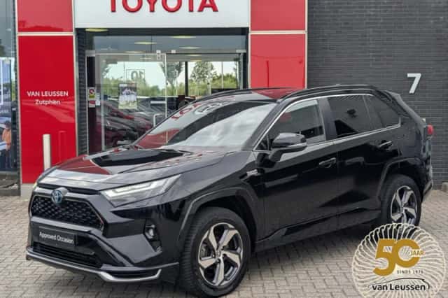 Toyota RAV4 (2022) thumbnail 1