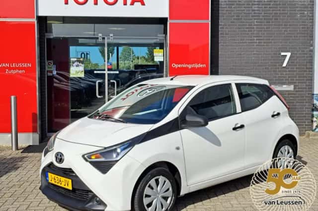 Toyota Aygo (2020) thumbnail 1