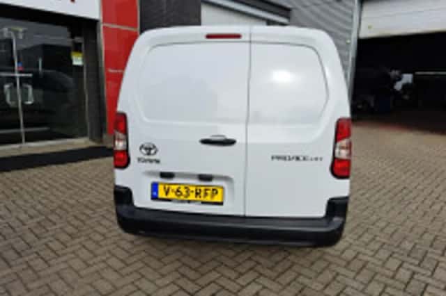 Toyota ProAce City (2024) thumbnail 6