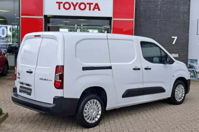 Toyota Proace (2024) thumbnail 2