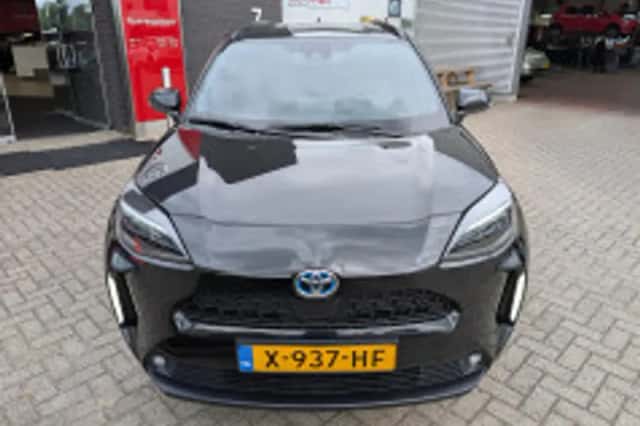 Toyota Yaris Cross (2024) thumbnail 3
