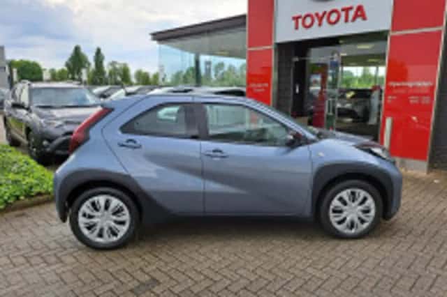 Toyota Aygo (2024) thumbnail 3