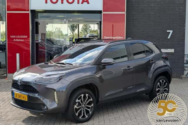 Toyota Yaris Cross (2024) thumbnail 1