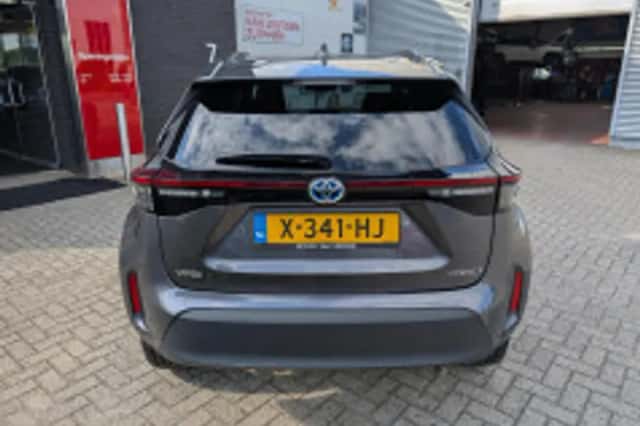 Toyota Yaris Cross (2024) thumbnail 6