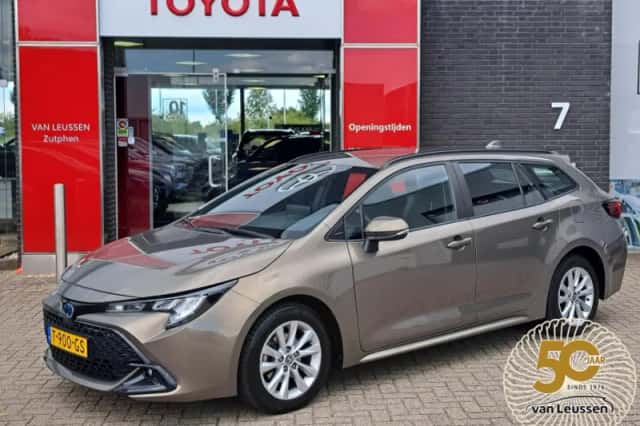 Toyota Corolla (2023) thumbnail 1
