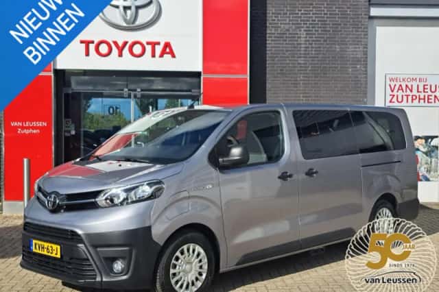Toyota ProAce Electric Shuttle (2024) thumbnail 1
