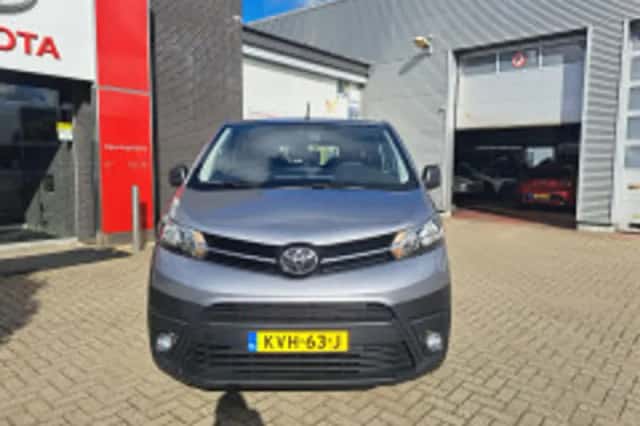 Toyota ProAce Electric Shuttle (2024) thumbnail 5