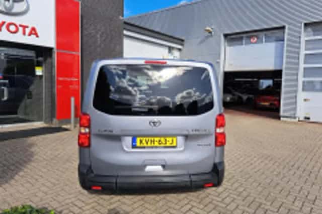 Toyota ProAce Electric Shuttle (2024) thumbnail 6