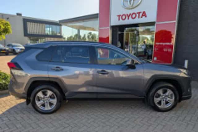 Toyota RAV4 (2024) thumbnail 4