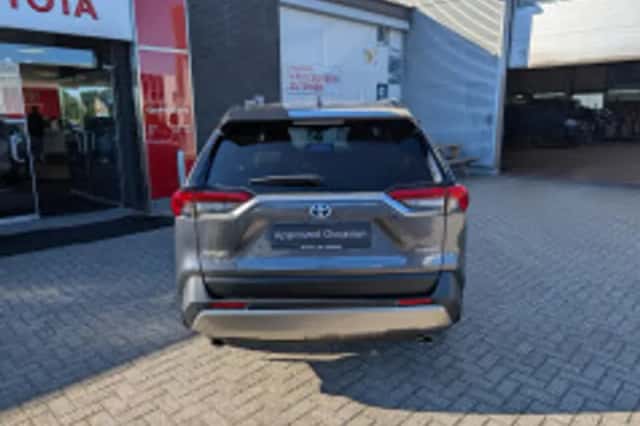 Toyota RAV4 (2024) thumbnail 6