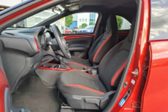 Toyota Aygo X (2022) thumbnail 3