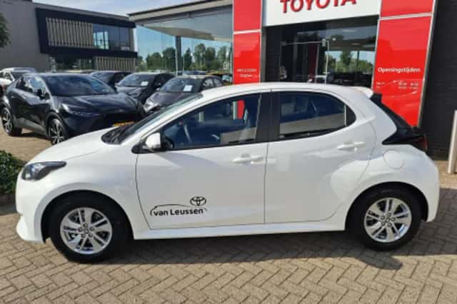 Toyota Yaris (2026) thumbnail 2