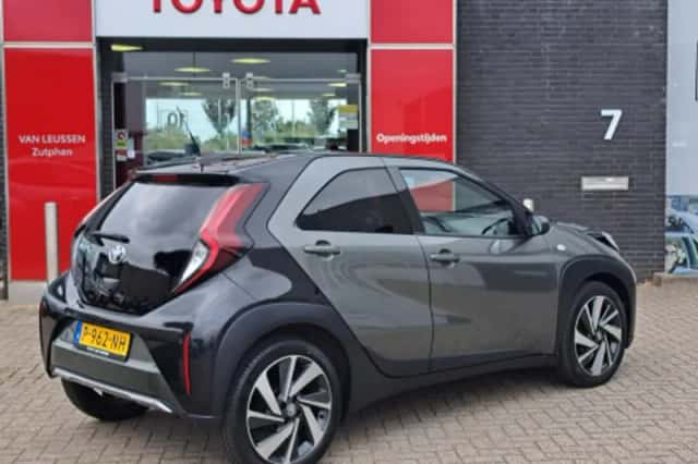 Toyota Aygo X (2022) thumbnail 2