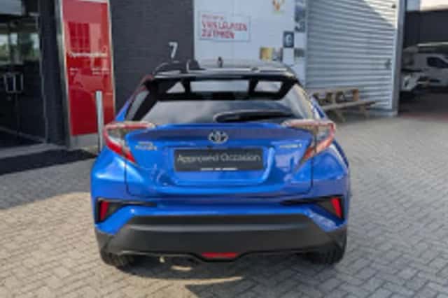Toyota C-HR (2019) thumbnail 6