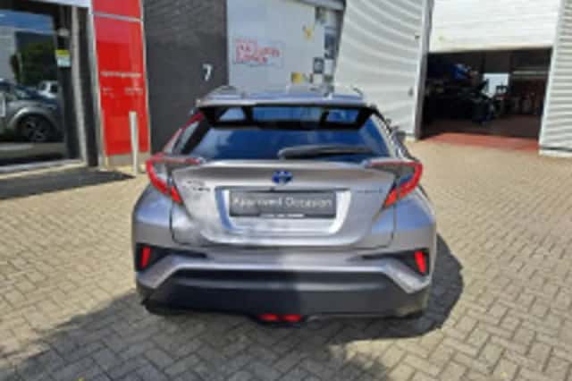 Toyota C-HR (2019) thumbnail 6
