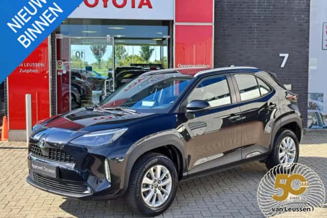 Toyota Yaris Cross (2022) thumbnail 1