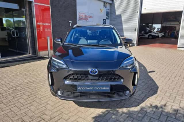 Toyota Yaris Cross (2022) thumbnail 2