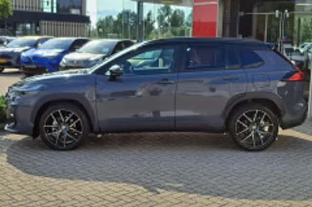 Toyota Corolla Cross (2026) thumbnail 3