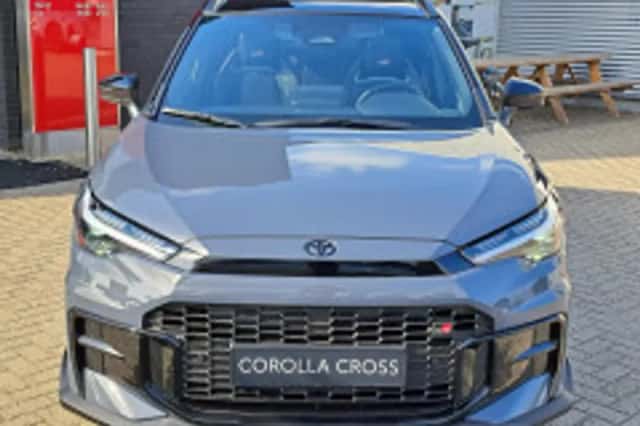 Toyota Corolla Cross (2026) thumbnail 4