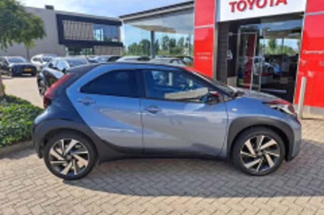 Toyota Aygo X (2024) thumbnail 4