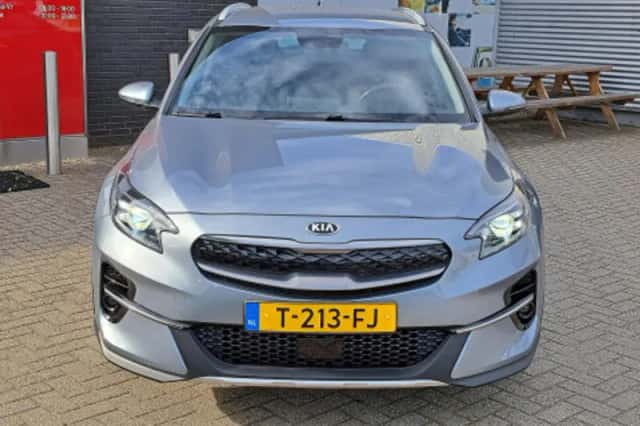 Kia XCeed (2021) thumbnail 2
