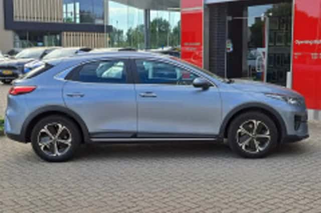 Kia XCeed (2021) thumbnail 6