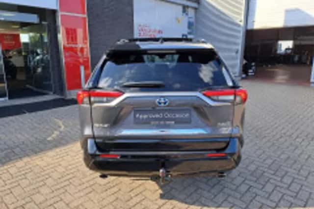 Toyota RAV4 (2022) thumbnail 6