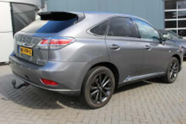 Lexus RX (2015) thumbnail 3