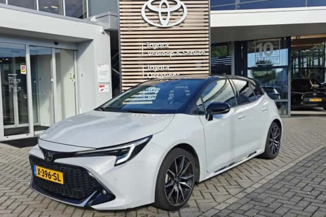 Toyota Corolla (2024) thumbnail 1