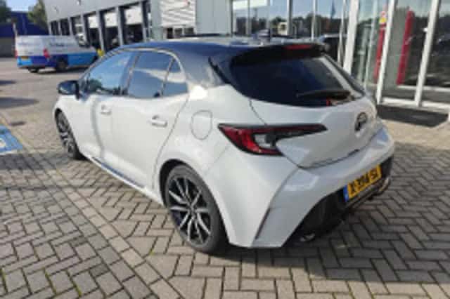 Toyota Corolla (2024) thumbnail 5