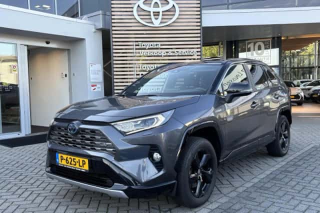 Toyota RAV4 (2022) thumbnail 1