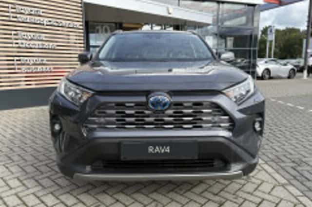 Toyota RAV4 (2024) thumbnail 3