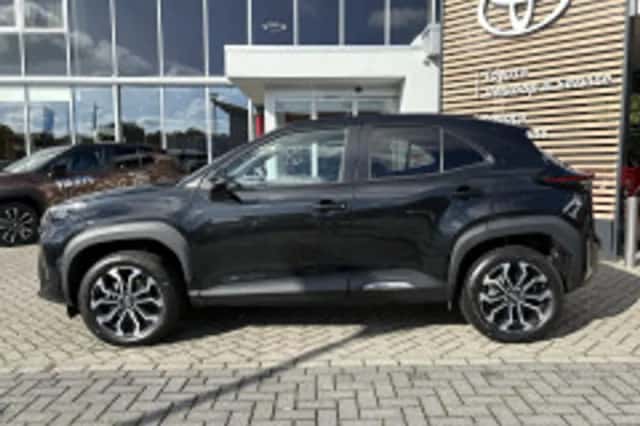 Toyota Yaris Cross (2024) thumbnail 4