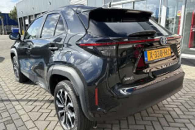 Toyota Yaris Cross (2024) thumbnail 5