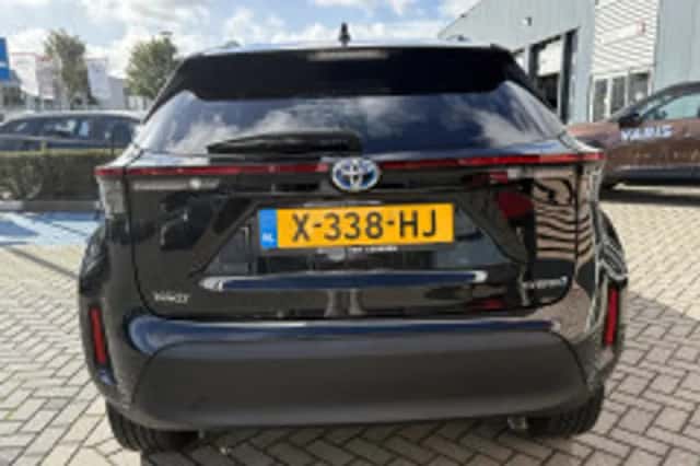 Toyota Yaris Cross (2024) thumbnail 6