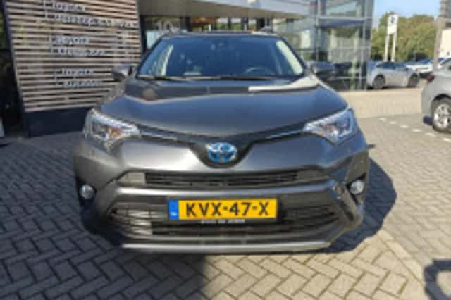 Toyota RAV4 (2019) thumbnail 5