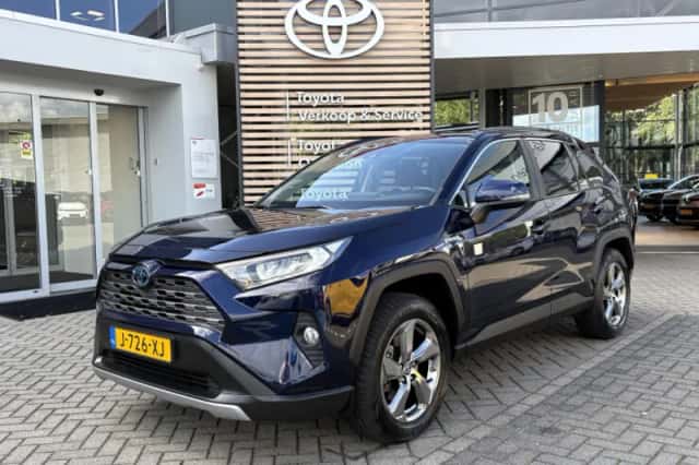 Toyota RAV4 (2021) thumbnail 1