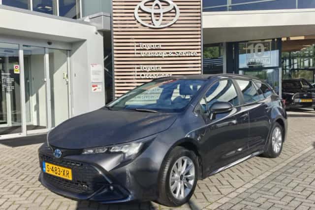 Toyota Corolla (2023) thumbnail 1