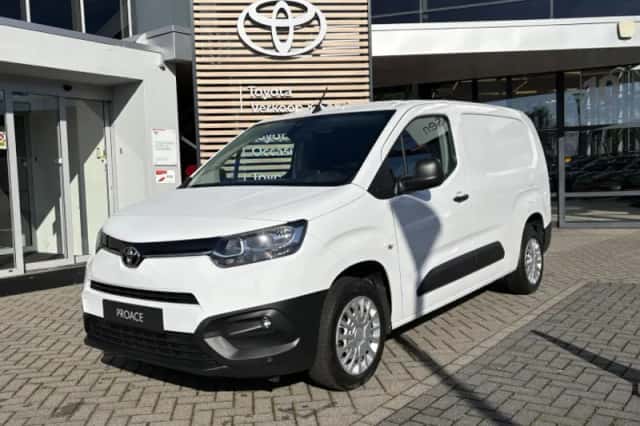Toyota Proace (2024) thumbnail 1