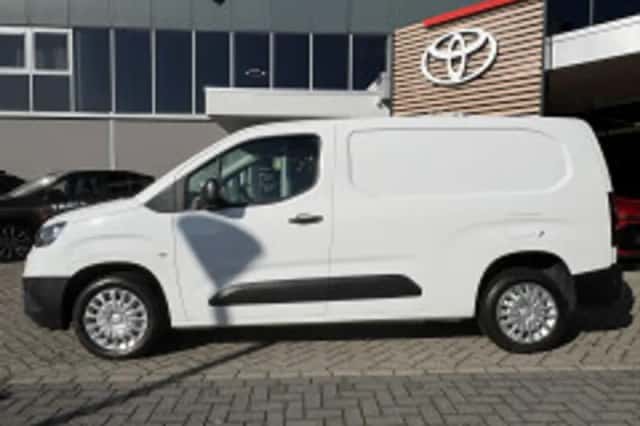 Toyota Proace (2024) thumbnail 4
