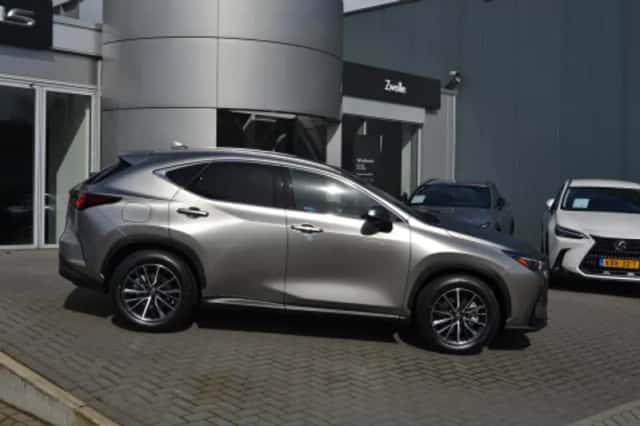 Lexus NX (2026) thumbnail 2