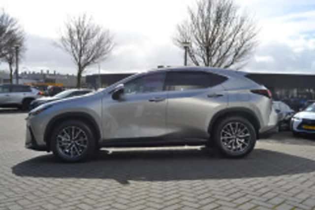 Lexus NX (2026) thumbnail 6