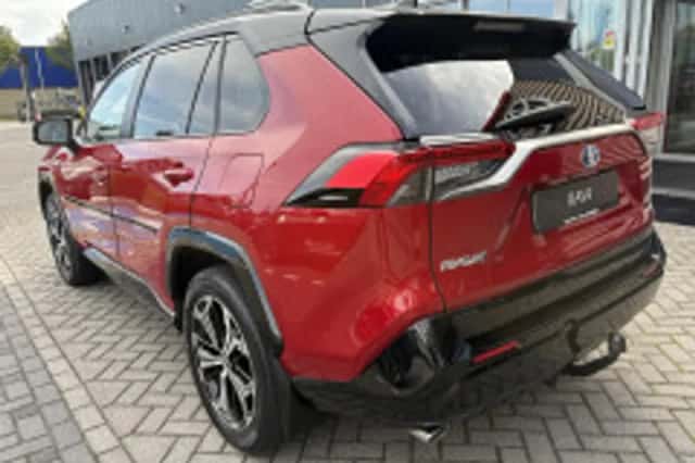Toyota RAV4 (2021) thumbnail 5