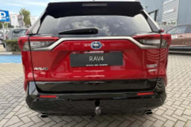 Toyota RAV4 (2021) thumbnail 6