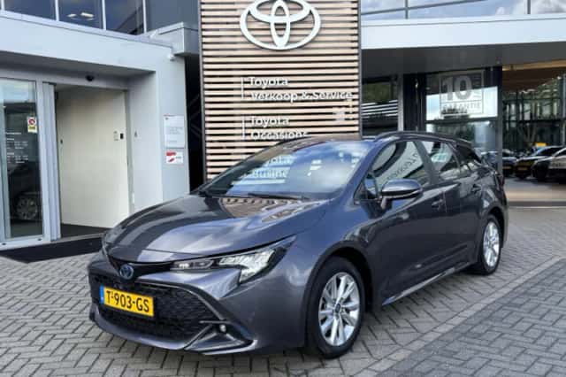 Toyota Corolla (2023) thumbnail 1