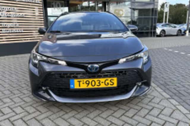 Toyota Corolla (2023) thumbnail 3