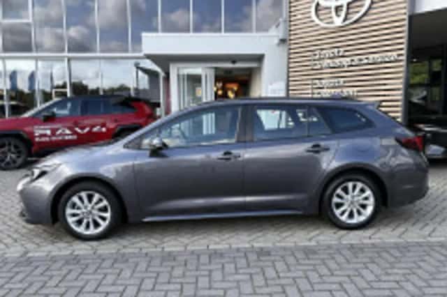 Toyota Corolla (2023) thumbnail 4