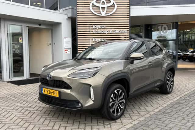Toyota Yaris Cross (2024) thumbnail 1