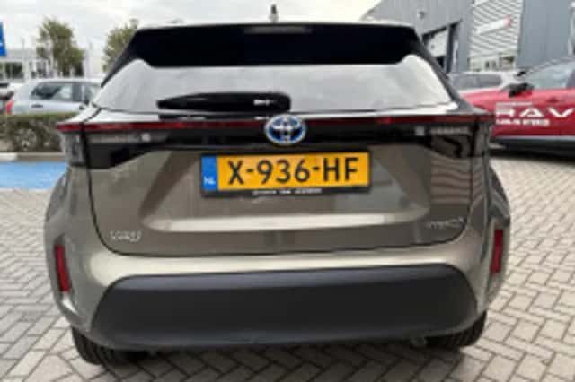 Toyota Yaris Cross (2024) thumbnail 6